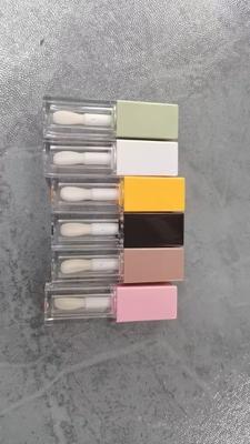 5ml tubo de brilho labial brilho labial gradiente tubos vazios logotipo personalizado recipiente preto com escova