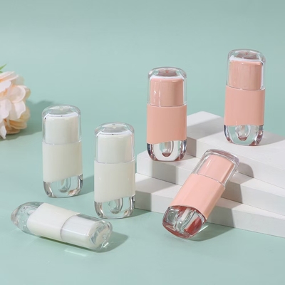 Tubos de batom vazios personalizados 3.5G com fecho de parafuso de vedação de borracha Tubos plásticos de bálsamo labial para recipientes cosméticos Embalagens de plástico