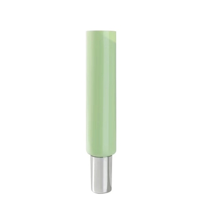 Tubo preto redondo com tampa de parafuso para creme facial e cuidados com a pele