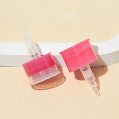 Material de PET de plástico colorido 28/410 33/410 0,5cc Dosagem Flip Top Dispensador de esmalte de unhas Remover de óleo bomba à prova de vazamento