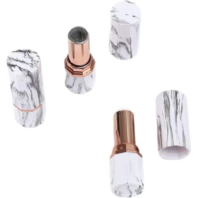Tubo de bálsamo labial de plástico para embalagens cosméticas Personalizado 4g Tubo de batom de boca redonda vazia