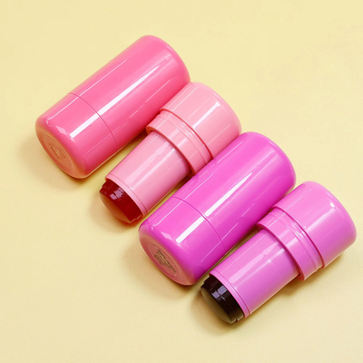 Tubo de bálsamo labial de plástico com tampa de parafuso fácil de transportar e selar para embalagens de recipientes cosméticos