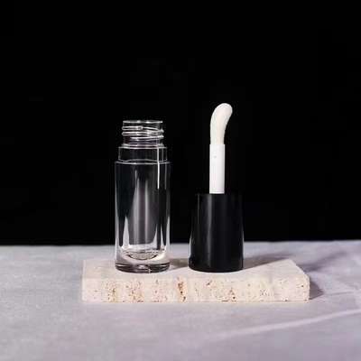 Gloss Tubos vazios Logotipo personalizado recipiente preto com escova 5ml Gloss Tubos Gradient Lip